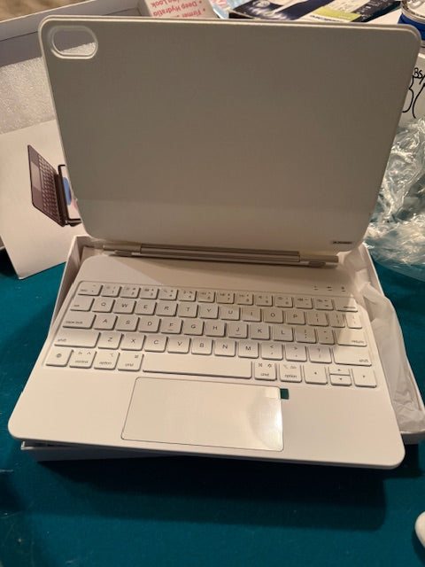 Wireless Magnetic Keyboard